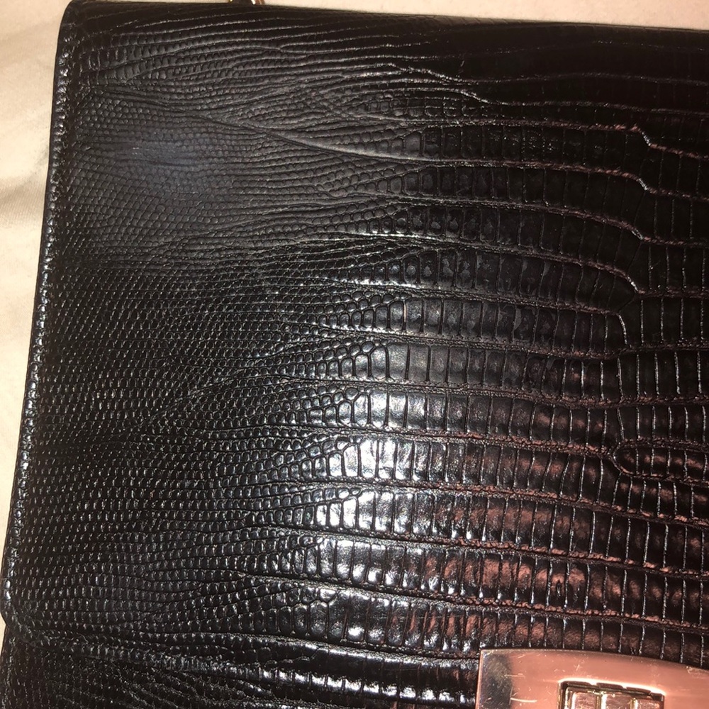UTERQUE cross body bag